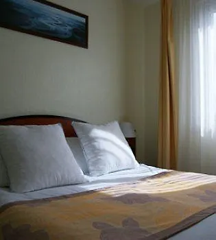 Hôtel Le Goëlo - Port de Paimpol Hotel