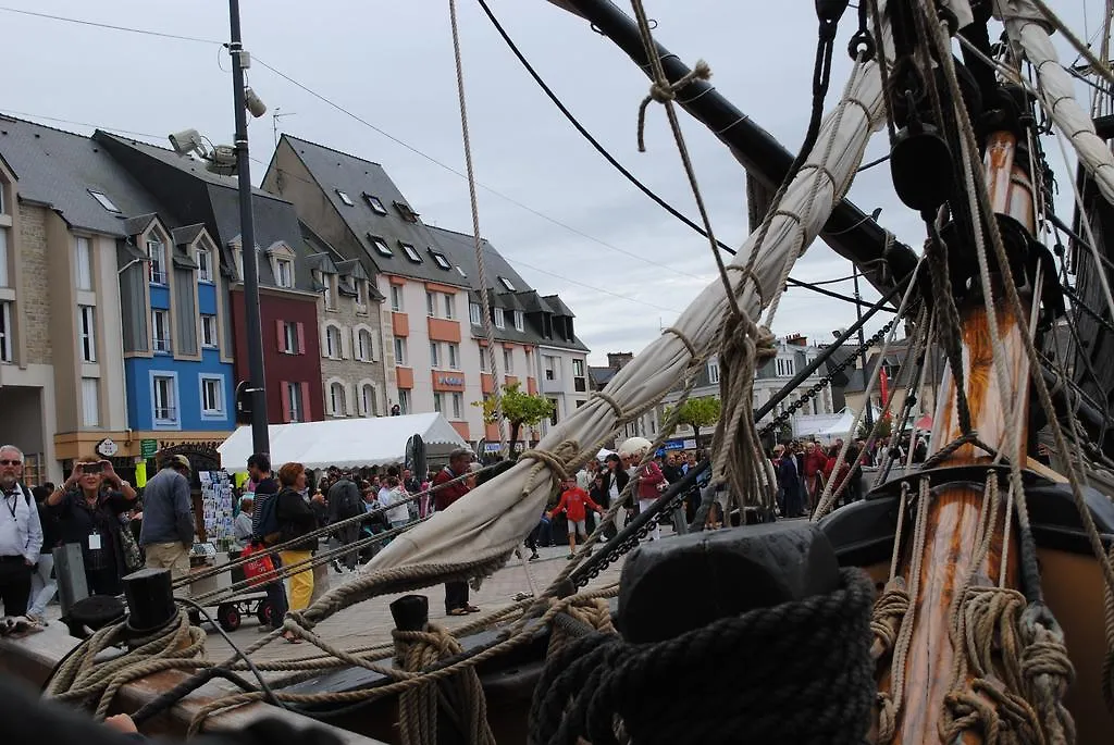 Hôtel Le Goëlo - Port de Paimpol 2*,  France