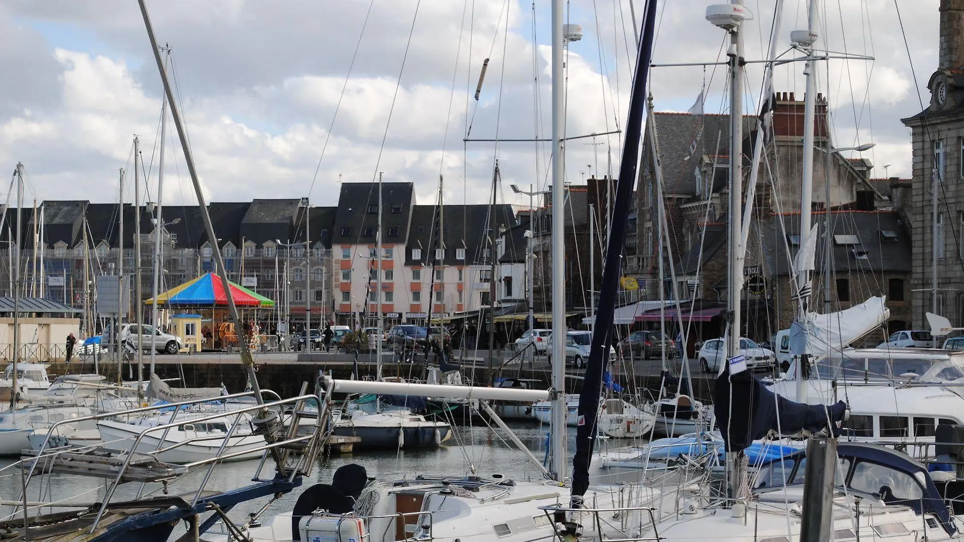 ** Hotel Hôtel Le Goëlo - Port de Paimpol France