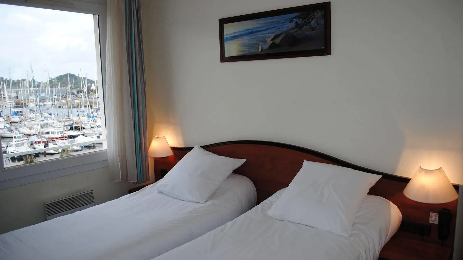 Hotel Le Goelo - Port De Paimpol 2*,